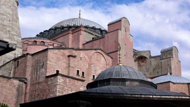 Hagia-Sophia-cathedral,-Istanbul,-Turkey
