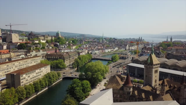 sonnigen-Tag-Zürich-Zentrum-Museum-Stadtschloss-Luftbild-Panorama-4k-Schweiz