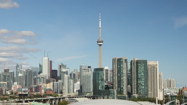 Toronto-Ontario-Canada-skyline-view