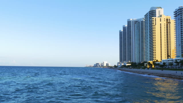 Estados-Unidos-Miami-Sur-Playa-muelle-puesta-de-sol-panorama-4-k,-la-Florida