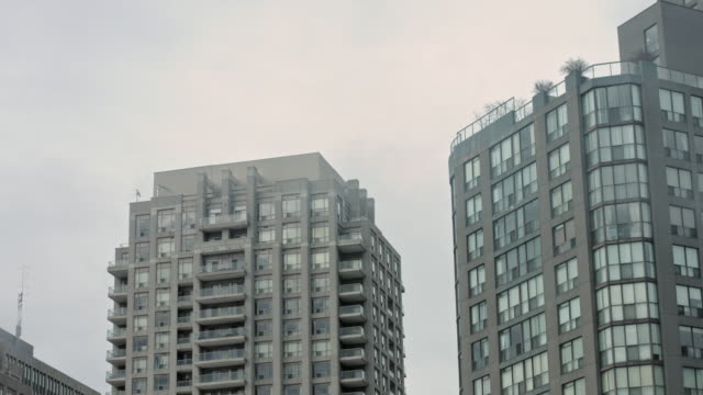 condo-tower-appartement-timelapse
