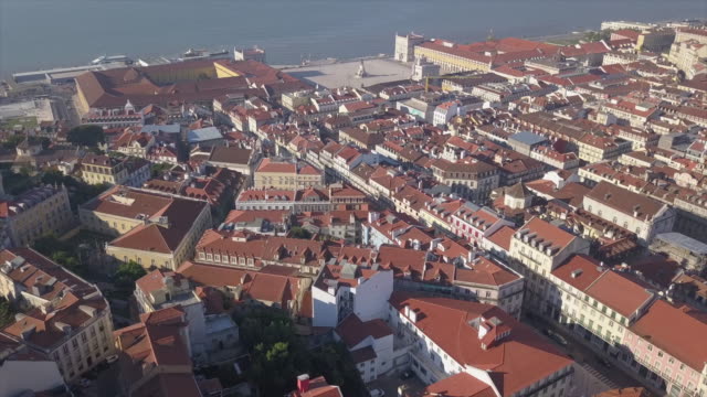 Portugal-sonnigen-Tag-Lissabon-Stadtbild-Commerce-quadratischen-Bucht-Luftbild-Panorama-4k