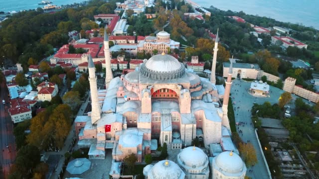 Mezquita-Sehzade-cielo-Istanbul-Golden-Horn