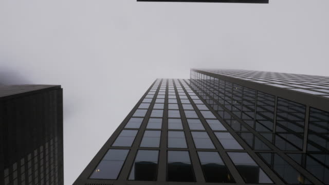 Directamente-debajo-de-rascacielos