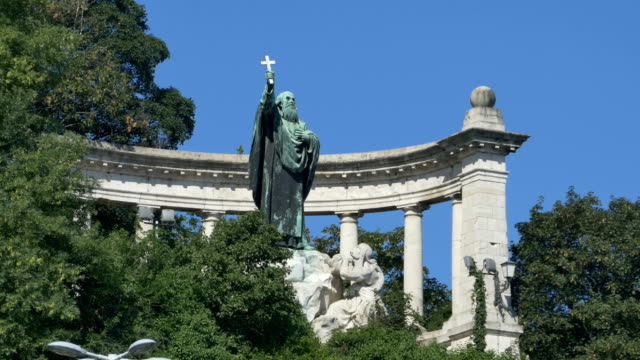 Estatua-de-Saint-Gellert