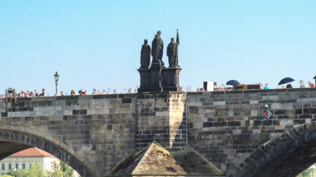 Timelapse-del-puente-de-Carlos,-Praga
