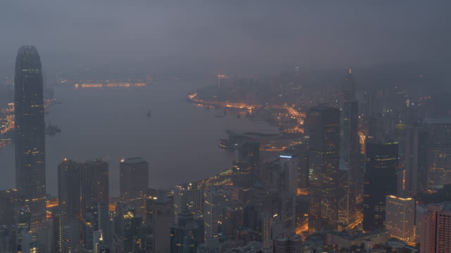 Hong-Kong,-China,-Timelapse----Sunrise-of-the-city-as-seen-from-the-Downtown-Hill-(Close-Up)