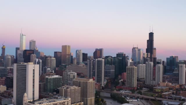 Chicago-Skyline-Antenne---Sonnenuntergang