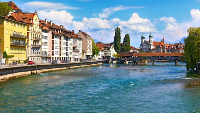 Old-Town-architecture-of-Lucerne,-Switzerland
