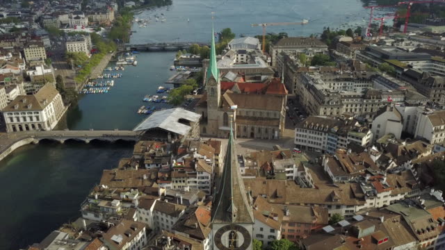 verano-día-zurich-ciudad-centro-lago-vista-aérea-Suiza-panorama-4k