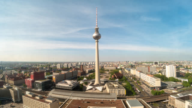 Berlin-Deutschland-Zeitraffer-4K,-Stadt-Skyline-Zeitraffer-am-Alexanderplatz-und-Fernsehturm