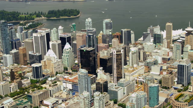 Vista-aérea-de-la-ciudad,-al-puerto-de-Vancouver