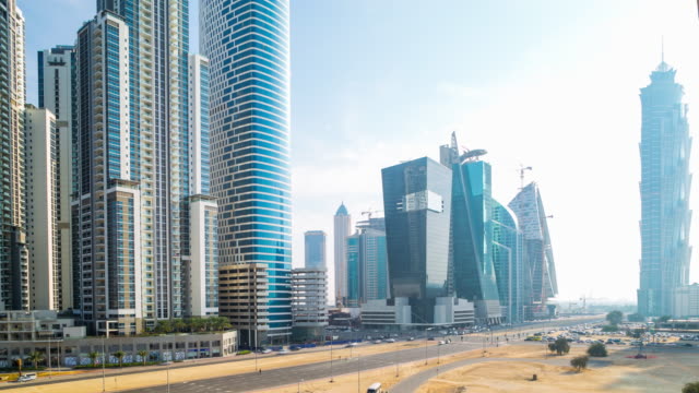 sunny-time-lapse-from-dubai-business-bay