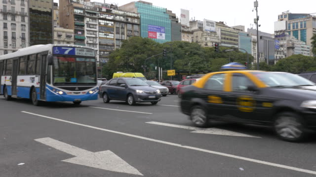Traffic-jam-in-downtown-Buenos-Aires