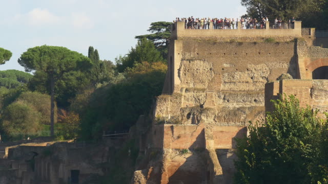 Italia-día-Roma-ciudad-Foro-Romano-vista-punto-concurrida-terraza-panorama-4k