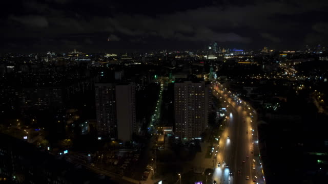 Moscú:-una-vista-superior-de-la-ciudad-por-la-noche-4K