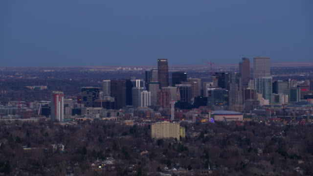 Aerial-view-of-downtown-Denver-at-dusk