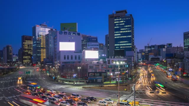 Day-to-Night-time-lapse-video-of-Seoul-city-traffic-street-in-Seoul,-South-Korea,-timelapse