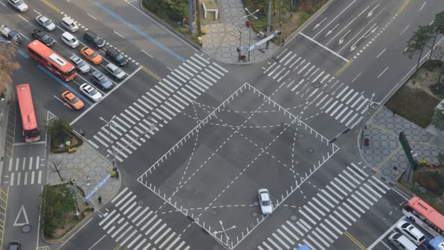 Timelapse-video-of-traffic-illustrating-concepts-of-motion-and-speed-in-Seoul-Korea