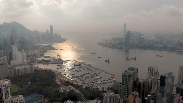 Aerial-pull-out-shot-of-Hong-Kong-island