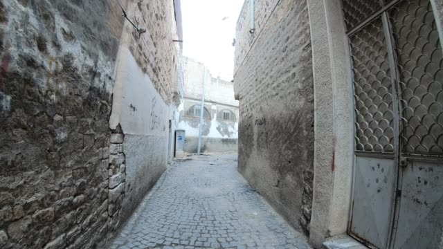 Narrow-Ancient-Street