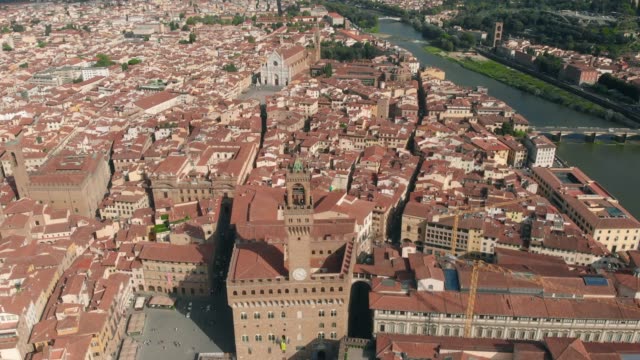 Aerial-view-of-Palazzo-Vecchio-in-Florence-4K