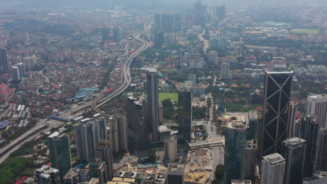 Sonnliche-Tag-Kuala-Lumpur-Innenstadt-Verkehrsstraße-Luftfahrt-Panorama-4k-malaysia