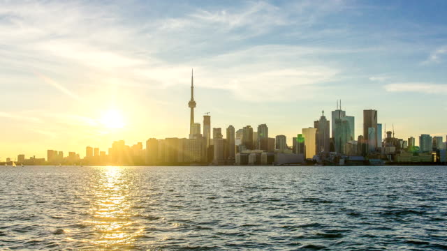 Timelapse-de-Toronto-(puesta-de-sol-sobre-el-horizonte)