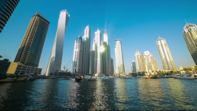 sunny-skyscrapers-dubai-marina-time-lapse