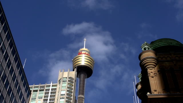 Wolken-Zeitraffer-über-die-Sydney-(westfield)-tower