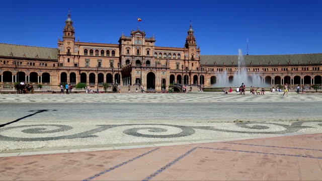 Sevilla,-España---la-famosa-Plaza-de-España.-Antiguo-punto-de-referencia.