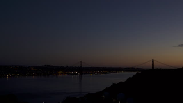 Sonnenaufgang-in-Lissabon