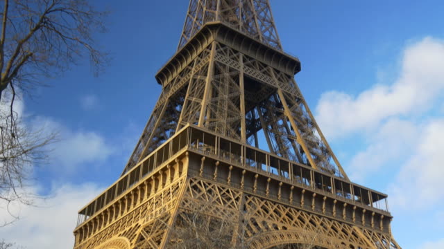 Frankreich-sonnigen-Wintertag-Stadt-Paris-Eiffel-Tower-Park-View-Panorama-4k