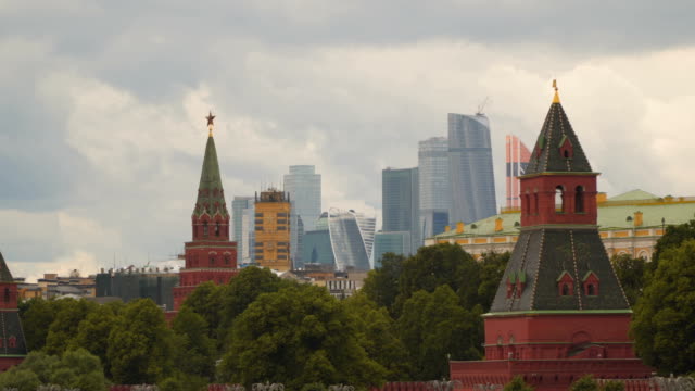 Moscow,-Kremlin-towers-and-modern-buildings