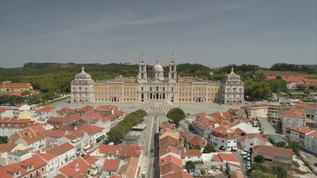 Portugal-sonnigen-Tag-Lissabon-Stadtbild-berühmte-Sterne-Basilika-quadratische-Antenne-Panorama-4k