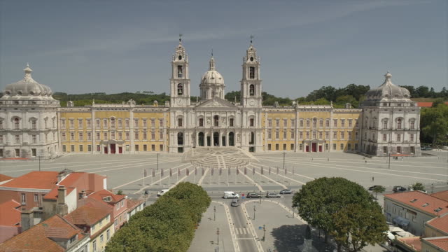 Portugal-Tag-Zeit-Lissabon-Stadtbild-berühmte-Sterne-Basilika-quadratische-Antenne-Panorama-4k