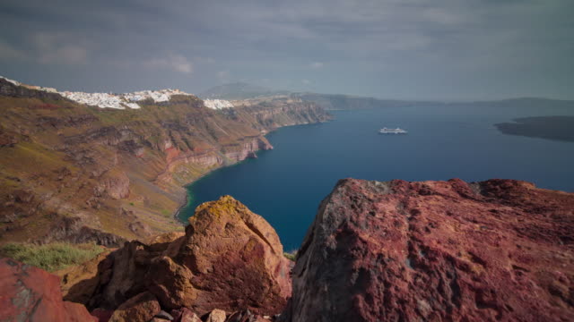 sunny-day-santorini-island-volcano-hill-coastline-panorama-4k-time-lapse-greece
