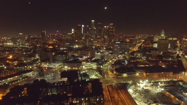 Nighttime-Aerial-shot-of-Los-Angeles