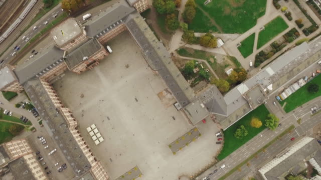 Drohnenflug-über-Universität-Mannheim