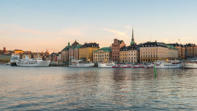 Stockholm-city-skyline-day-to-night-timelapse-in-Stockholm,-Sweden-time-lapse