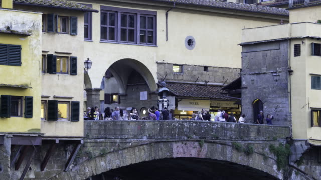 Zeitraffer-der-Ponte-Vecchio-in-4k