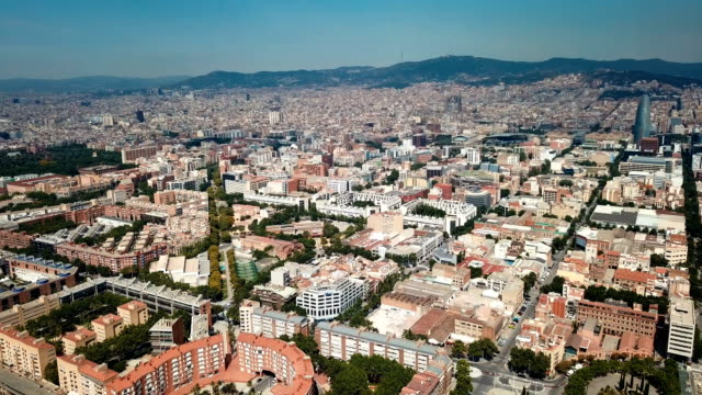 Aerial-view-of-cityscape-of-Barcelona