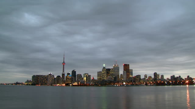 Toronto-Skyline-Timelapse