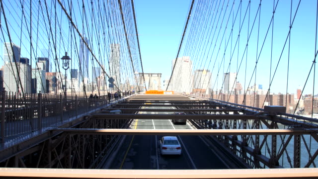 Blick-auf-die-Brooklyn-Bridge-in-New-York