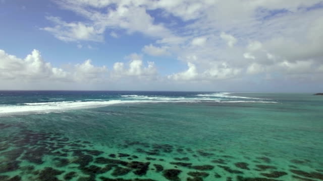 Vuelo-sobre-el-Océano-Índico-Costa-de-Mauricio-isla