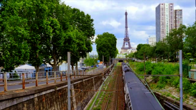 Suburban-Train,-Paris,-France