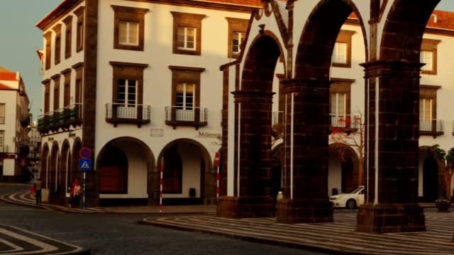 Puertas-de-la-ciudad,-Sao-Miguel,-Azores,-Portugal