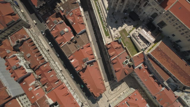 Portugal-sonnigen-Abend-Lissabon-Stadtbild-unten-Ansicht-Luftbild-Panorama-4k