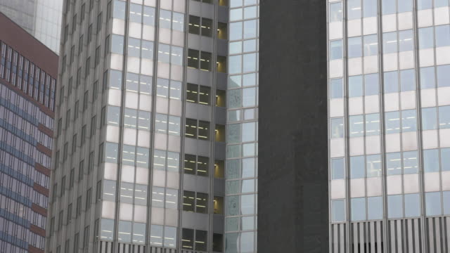 Wolkenkratzer-Gebäude-Außenansicht