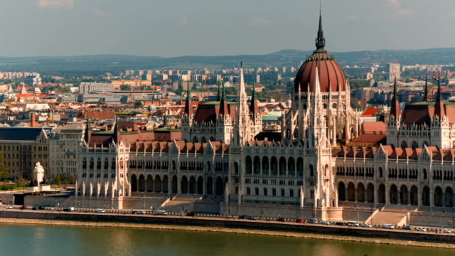 Edificio-del-Parlamento-húngaro,-Budapest,-Hungría